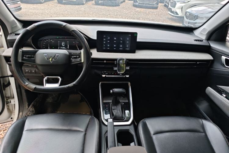 Used Wuling Alvez 2022 1.5L CVT Comfort Edition Center Console