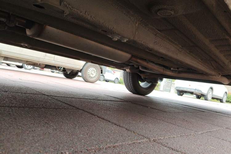 Used Wuling Alvez 2022 1.5L Manual Free-Style Model Chassis Front Left