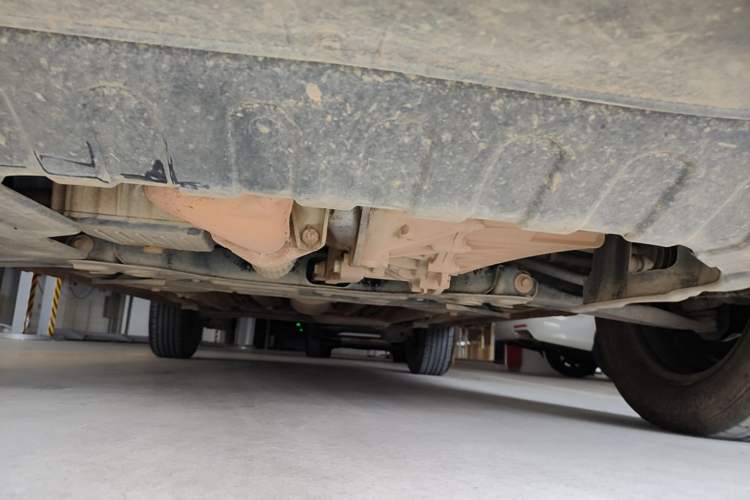 Used Wuling Alvez 2022 1.5L Manual Free-Style Model Chassis Front