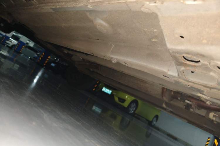 Used Wuling Alvez 2022 1.5L Manual Free-Style Model Chassis Front Right
