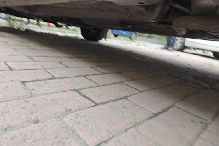 Used Wuling Alvez 2022 1.5L Manual Free-Style Model Chassis Rear Left
