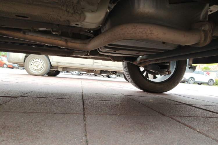 Used Wuling Alvez 2022 1.5L Manual Free-Style Model Chassis Rear Left