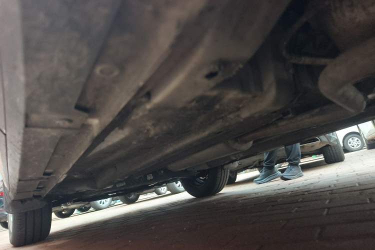 Used Wuling Alvez 2022 1.5L Manual Free-Style Model Chassis Rear Left