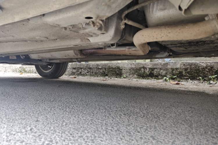 Used Wuling Alvez 2022 1.5L Manual Comfort Version Chassis Rear Left