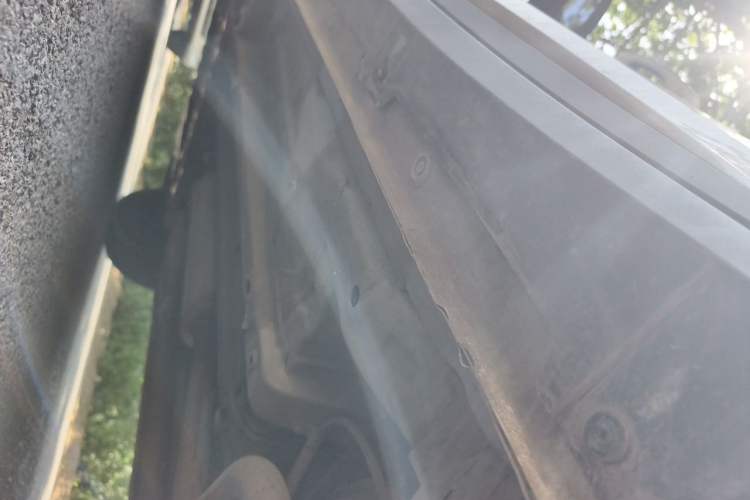 Used Wuling Alvez 2022 1.5L Manual Free-Style Model Chassis Rear Left