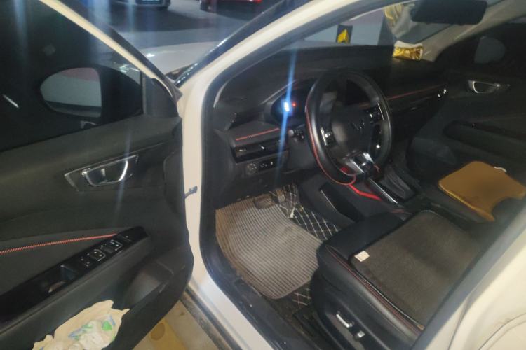 Used Wuling Alvez 2022 1.5T CVT Trendy & Cool Edition Driver Seat