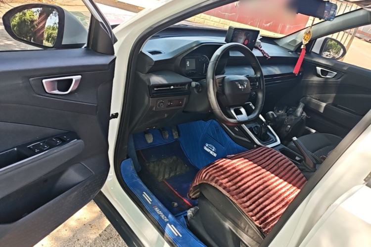 Used Wuling Alvez 2022 1.5L Manual Free-Style Model Driver Seat