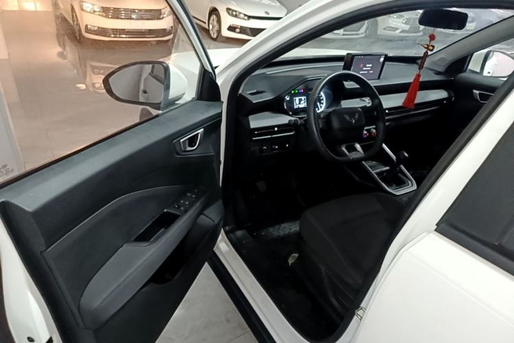 Used Wuling Alvez 2022 1.5L Manual Free-Style Model Driver Seat