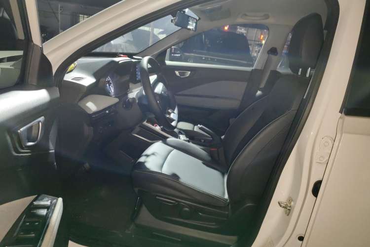 Used Wuling Alvez 2022 1.5L CVT Comfort Edition Driver Seat