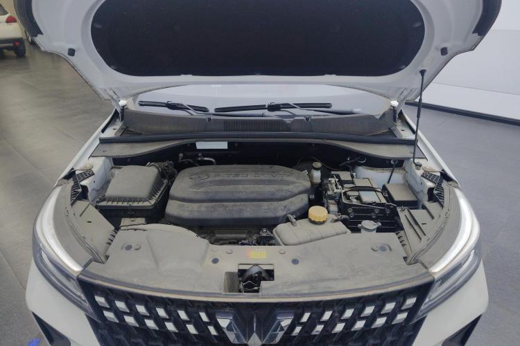 Used Wuling Alvez 2022 1.5L Manual Comfort Version Engine Bay