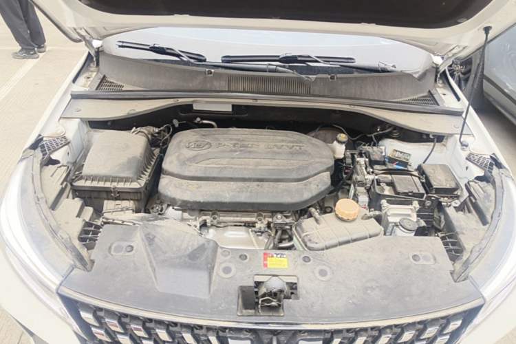 Used Wuling Alvez 2022 1.5L CVT Comfort Edition Engine Bay