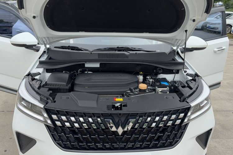 Used Wuling Alvez 2022 1.5L CVT Comfort Edition Engine Bay