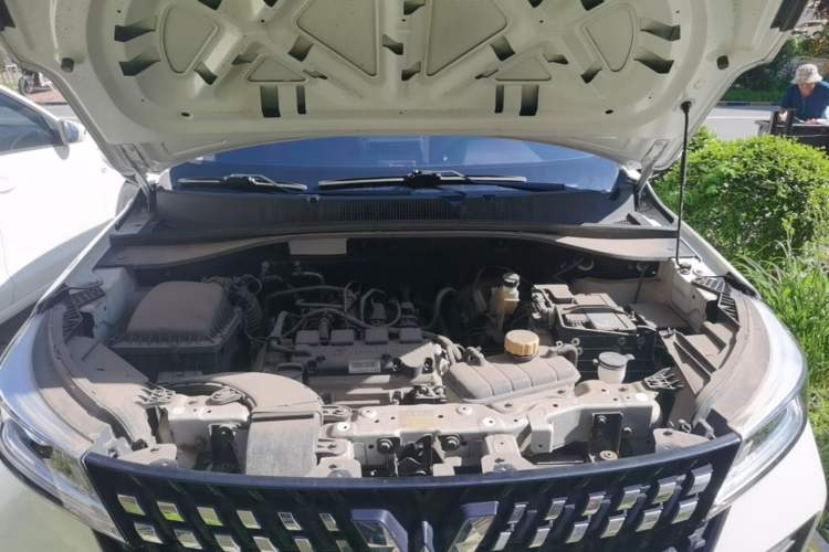 Used Wuling Alvez 2022 1.5L Manual Free-Style Model Engine Bay