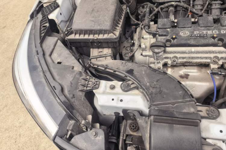 Used Wuling Alvez 2022 1.5L Manual Free-Style Model Engine Bay Right