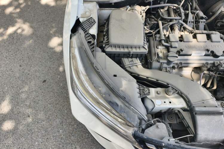Used Wuling Alvez 2022 1.5L Manual Free-Style Model Engine Bay Right