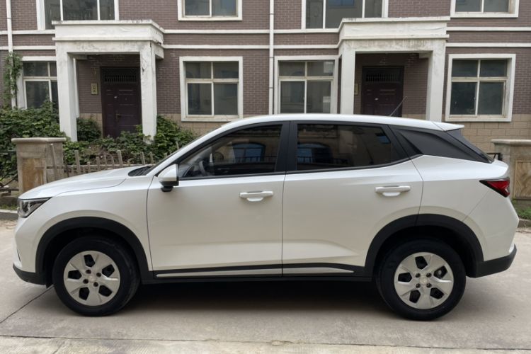 Used Wuling Alvez 2022 1.5L Manual Free-Style Model Exterior 1