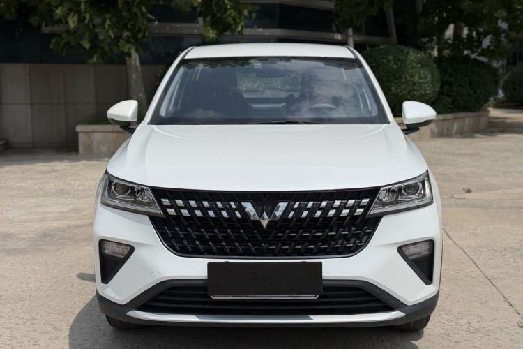 Used Wuling Alvez 2022 1.5L Manual Free-Style Model Exterior 1