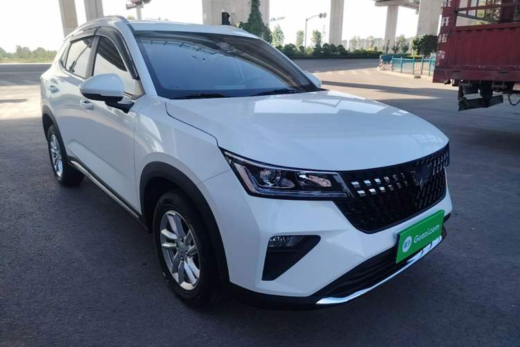 Used Wuling Alvez 2022 1.5L Manual Comfort Version Exterior 1