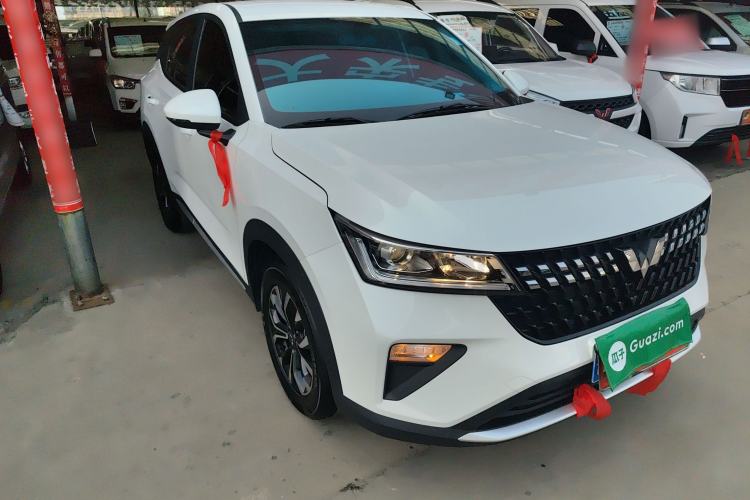 Used Wuling Alvez 2022 1.5L Manual Free-Style Model Exterior 1
