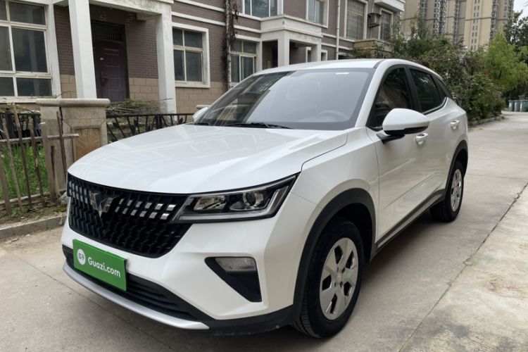 Used Wuling Alvez 2022 1.5L Manual Free-Style Model Exterior 2