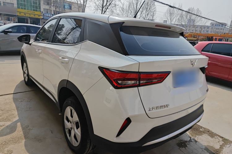 Used Wuling Alvez 2022 1.5L Manual Free-Style Model Exterior 2