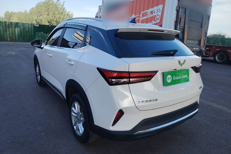 Used Wuling Alvez 2022 1.5L Manual Comfort Version Exterior 2