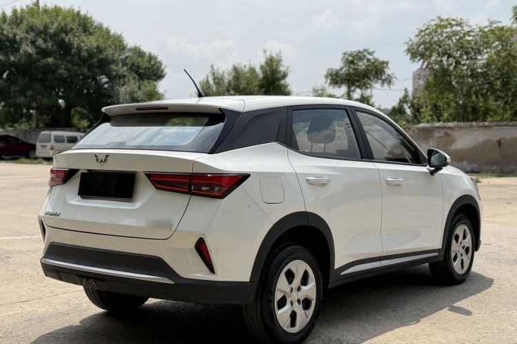 Used Wuling Alvez 2022 1.5L Manual Free-Style Model Exterior 3