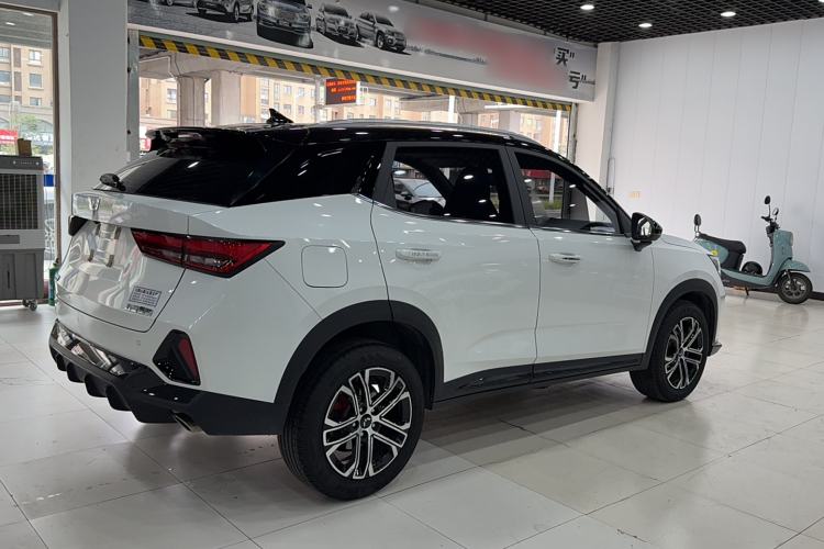 Used Wuling Alvez 2022 1.5T CVT Trendy & Cool Edition Exterior 3