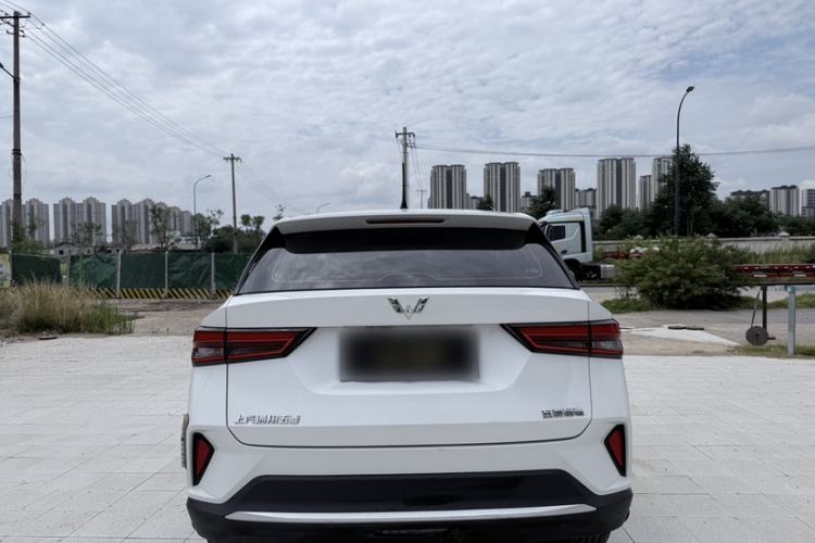 Used Wuling Alvez 2022 1.5L Manual Free-Style Model Exterior 4