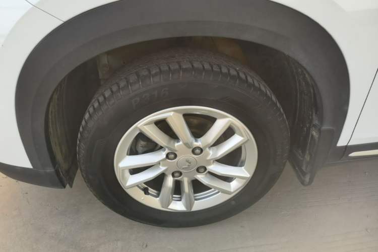 Used Wuling Alvez 2022 1.5L CVT Comfort Edition Exterior 4