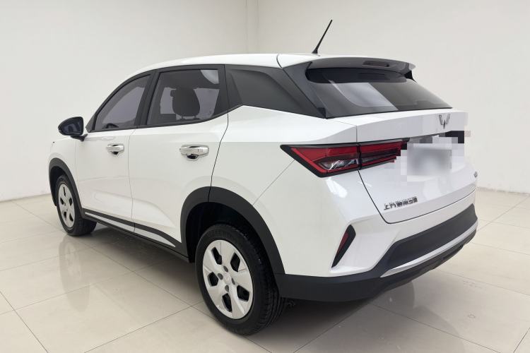 Used Wuling Alvez 2022 1.5L Manual Free-Style Model Exterior 5