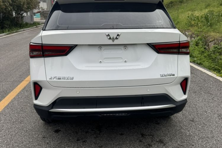 Used Wuling Alvez 2022 1.5L Manual Free-Style Model Exterior 5