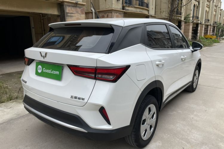 Used Wuling Alvez 2022 1.5L Manual Free-Style Model Exterior 6