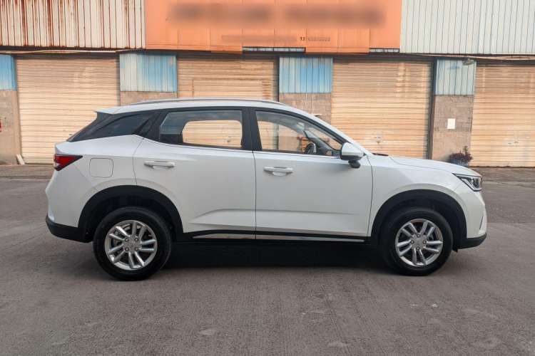 Used Wuling Alvez 2022 1.5L Manual Comfort Version Exterior 6