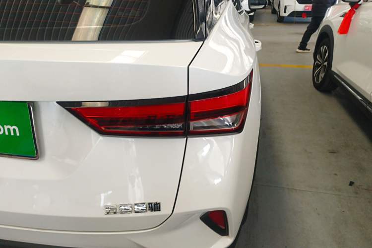 Used Wuling Alvez 2022 1.5L CVT Comfort Edition Exterior 6
