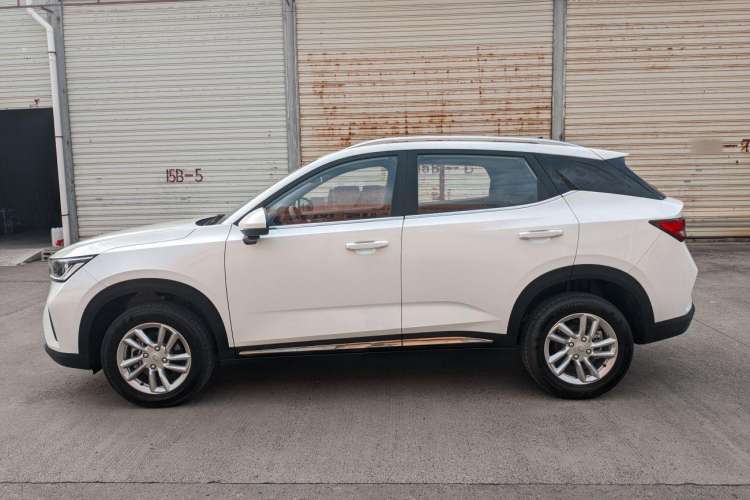 Used Wuling Alvez 2022 1.5L Manual Comfort Version Exterior 7