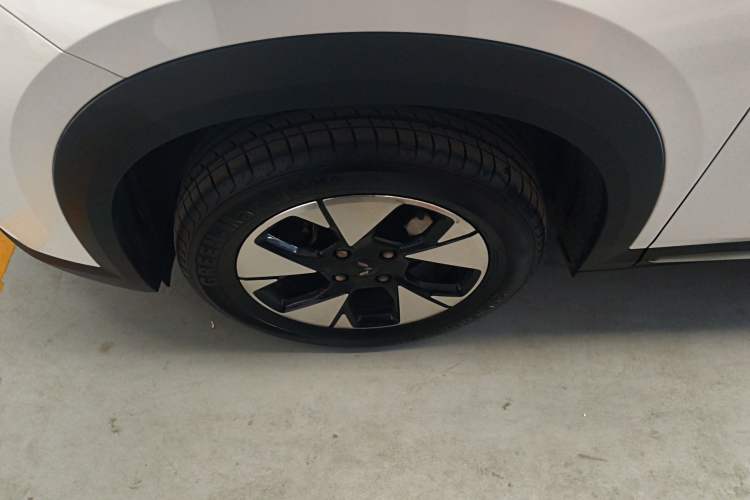 Used Wuling Alvez 2022 1.5L CVT Comfort Edition Exterior 7