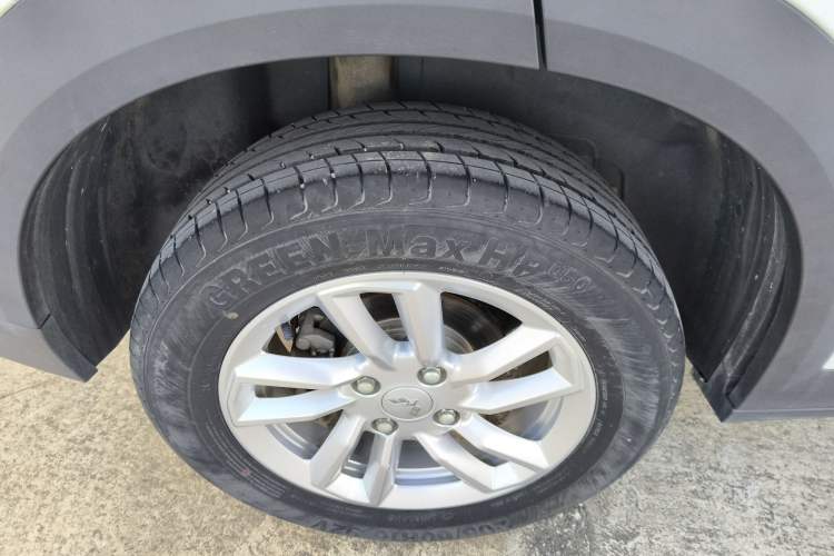 Used Wuling Alvez 2022 1.5L CVT Comfort Edition Exterior 8