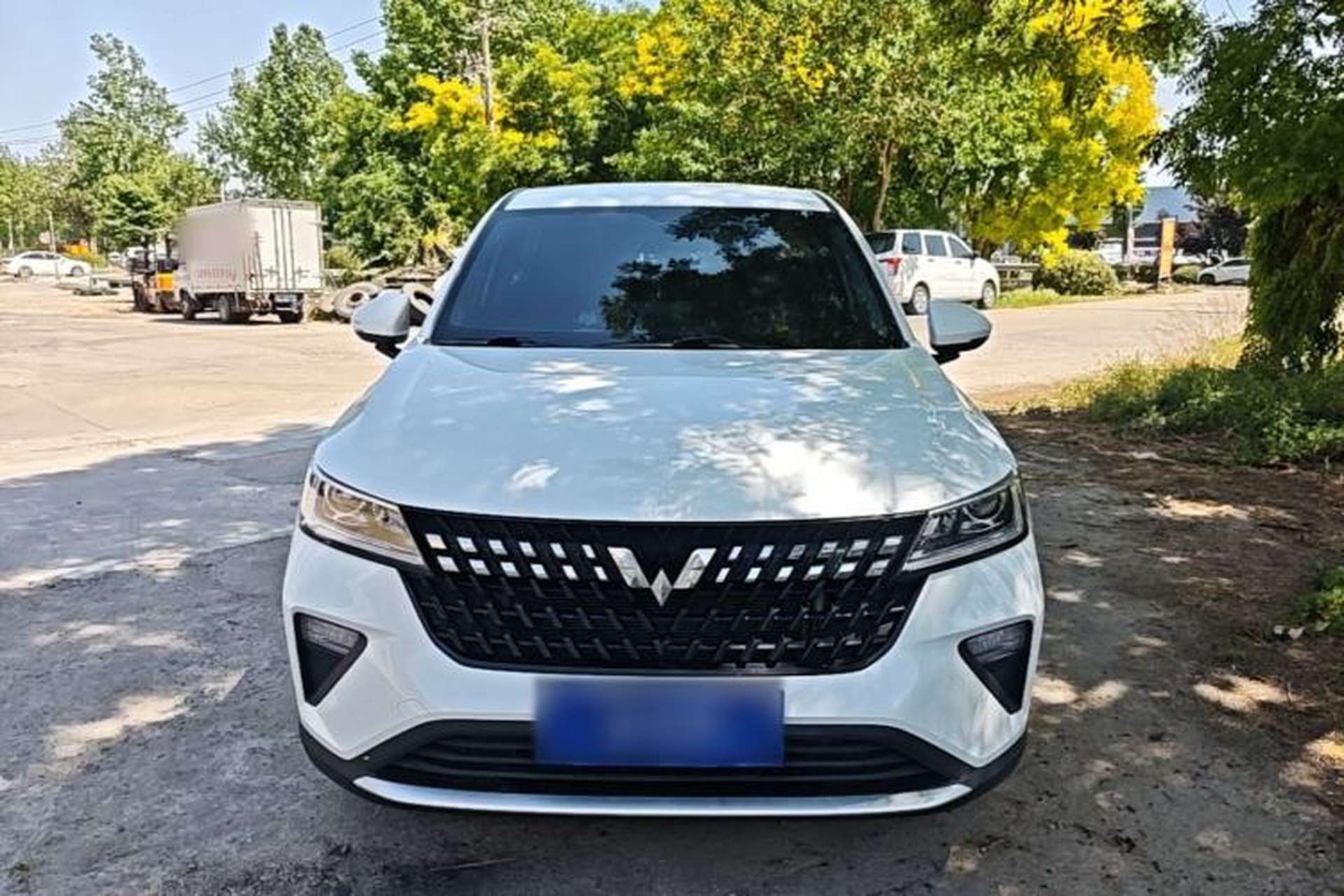 Used Wuling Alvez 2022 1.5L Manual Free-Style Model Front