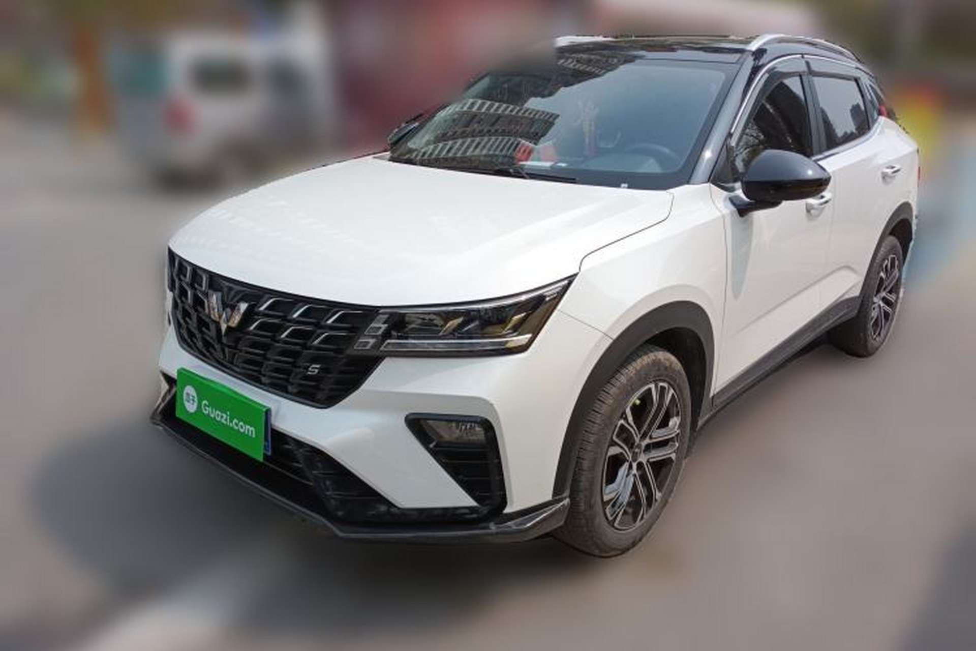 Used Wuling Alvez 2022 1.5T CVT Trendy & Cool Edition Front Left 45 Deg