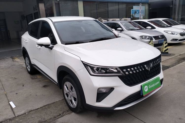 Used Wuling Alvez 2022 1.5L Manual Free-Style Model Front Right 45 Deg