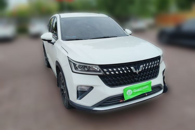 Used Wuling Alvez 2022 1.5L Manual Free-Style Model Front Right 45 Deg