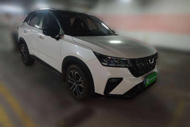 Used Wuling Alvez 2022 1.5T CVT Trendy & Cool Edition Front Right 45 Deg