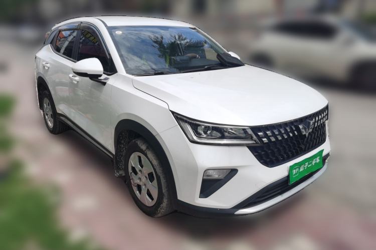 Used Wuling Alvez 2022 1.5L Manual Free-Style Model Front Right 45 Deg