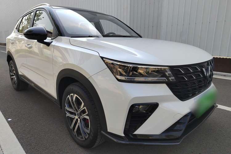 Used Wuling Alvez 2022 1.5T CVT Trendy & Cool Edition Front Right 45 Deg