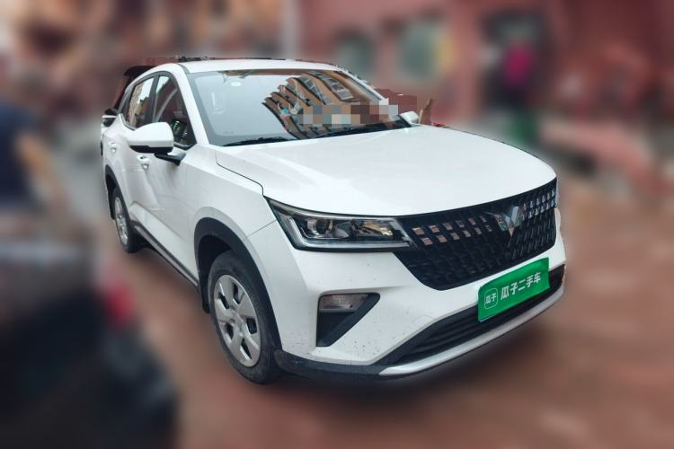 Used Wuling Alvez 2022 1.5L Manual Free-Style Model Front Right 45 Deg