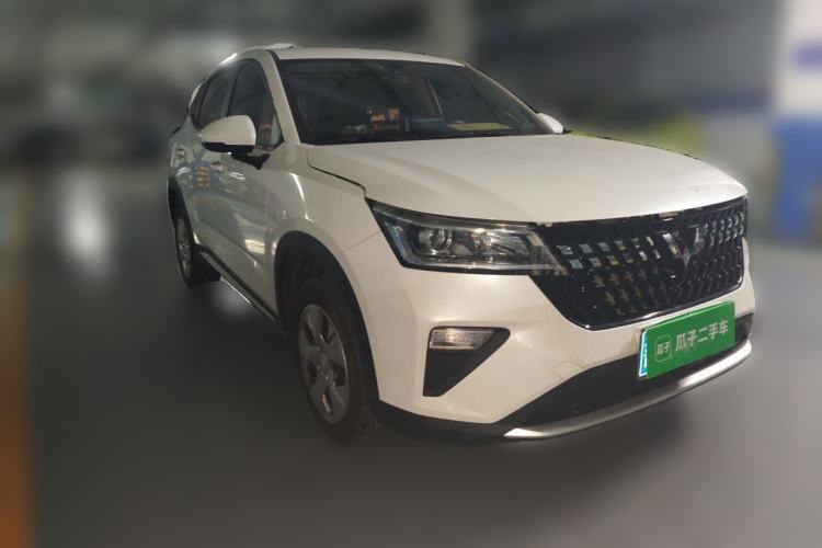 Used Wuling Alvez 2022 1.5L Manual Free-Style Model Front Right 45 Deg