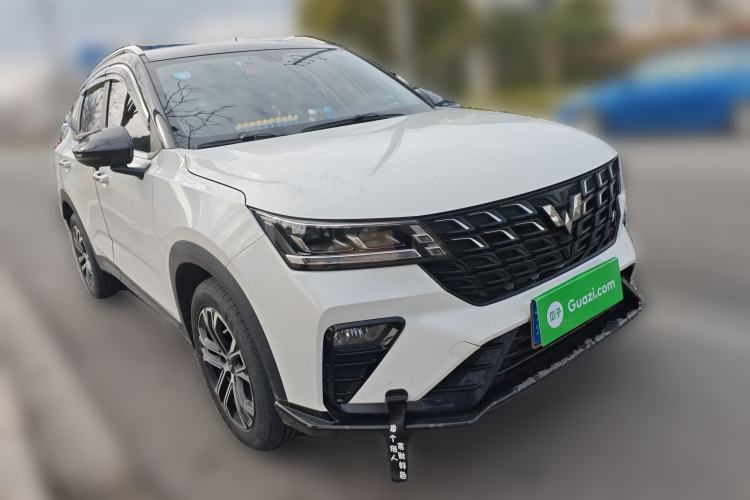 Used Wuling Alvez 2022 1.5T CVT Trendy & Cool Edition Front Right 45 Deg