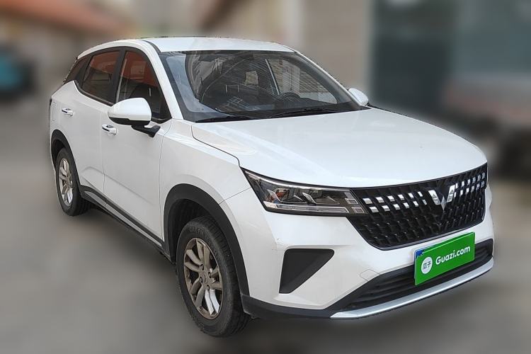 Used Wuling Alvez 2022 1.5L CVT Comfort Edition Front Right 45 Deg