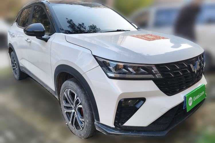 Used Wuling Alvez 2022 1.5T CVT Trendy & Cool Edition Front Right 45 Deg